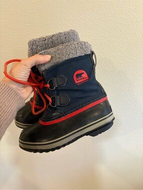 Sorel Kids Navy with Red Trim Waterproof Winter Boots